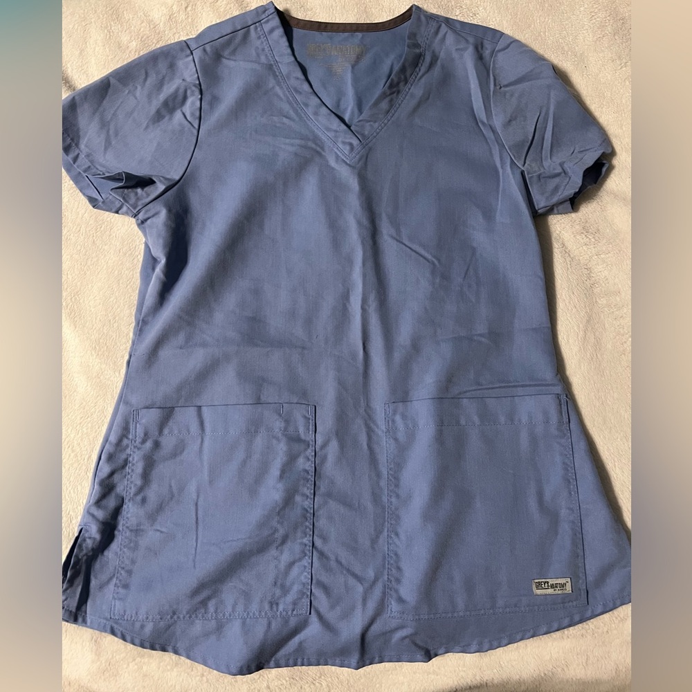 Women’s Grey’s Anatomy ceil blue/light blue scrub top- XS